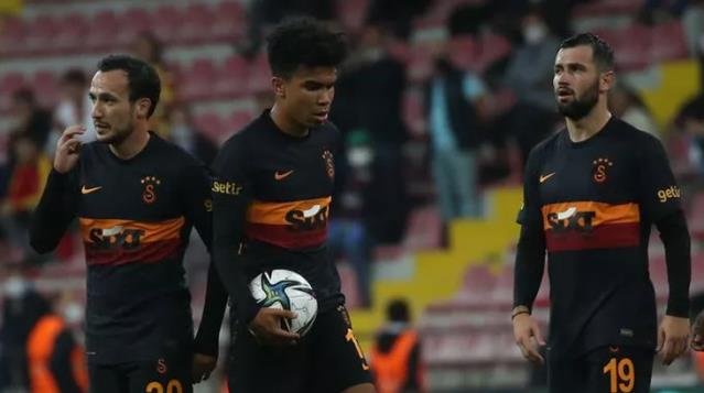 Galatasaray'da Gustavo Assunçao'nun sözleşmesi feshedildi